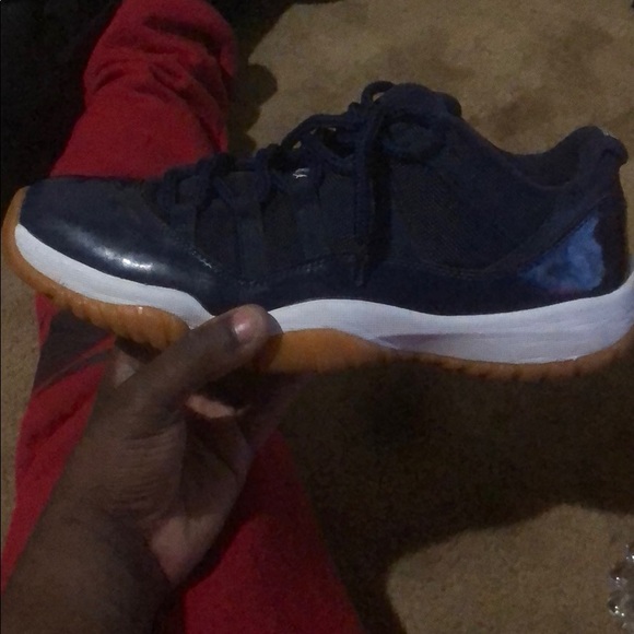 Air Jordan 11 Retro Low 'Midnight Navy Gum